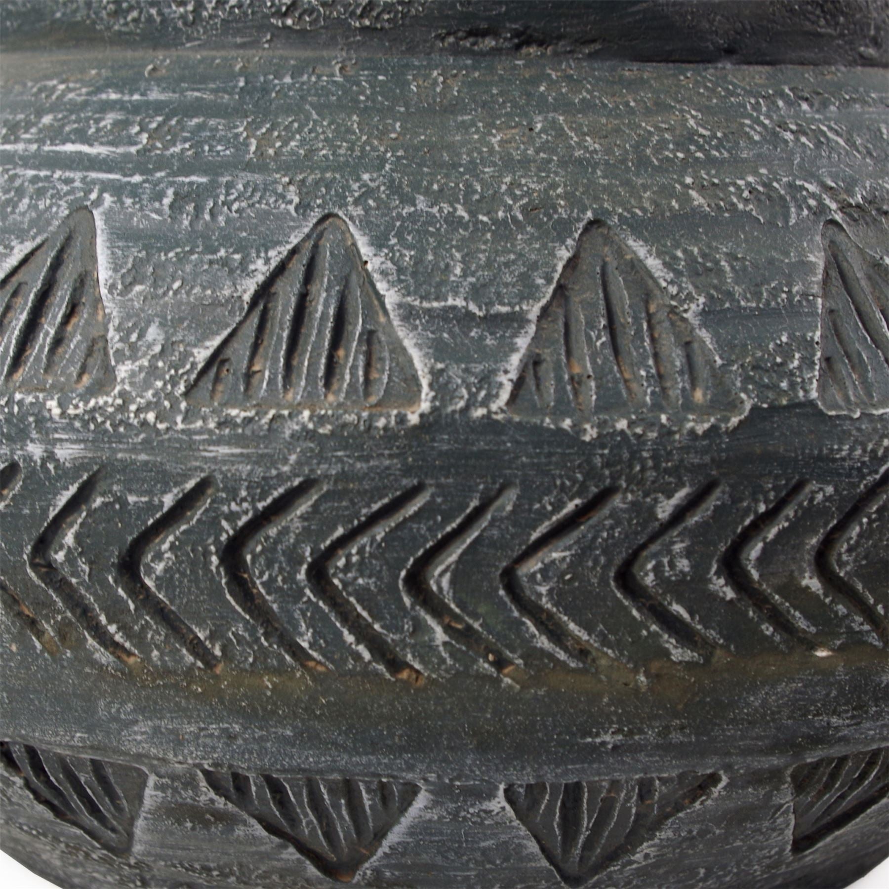 Planters Plant Pots Triangle Planter 21cm x 40cm-4