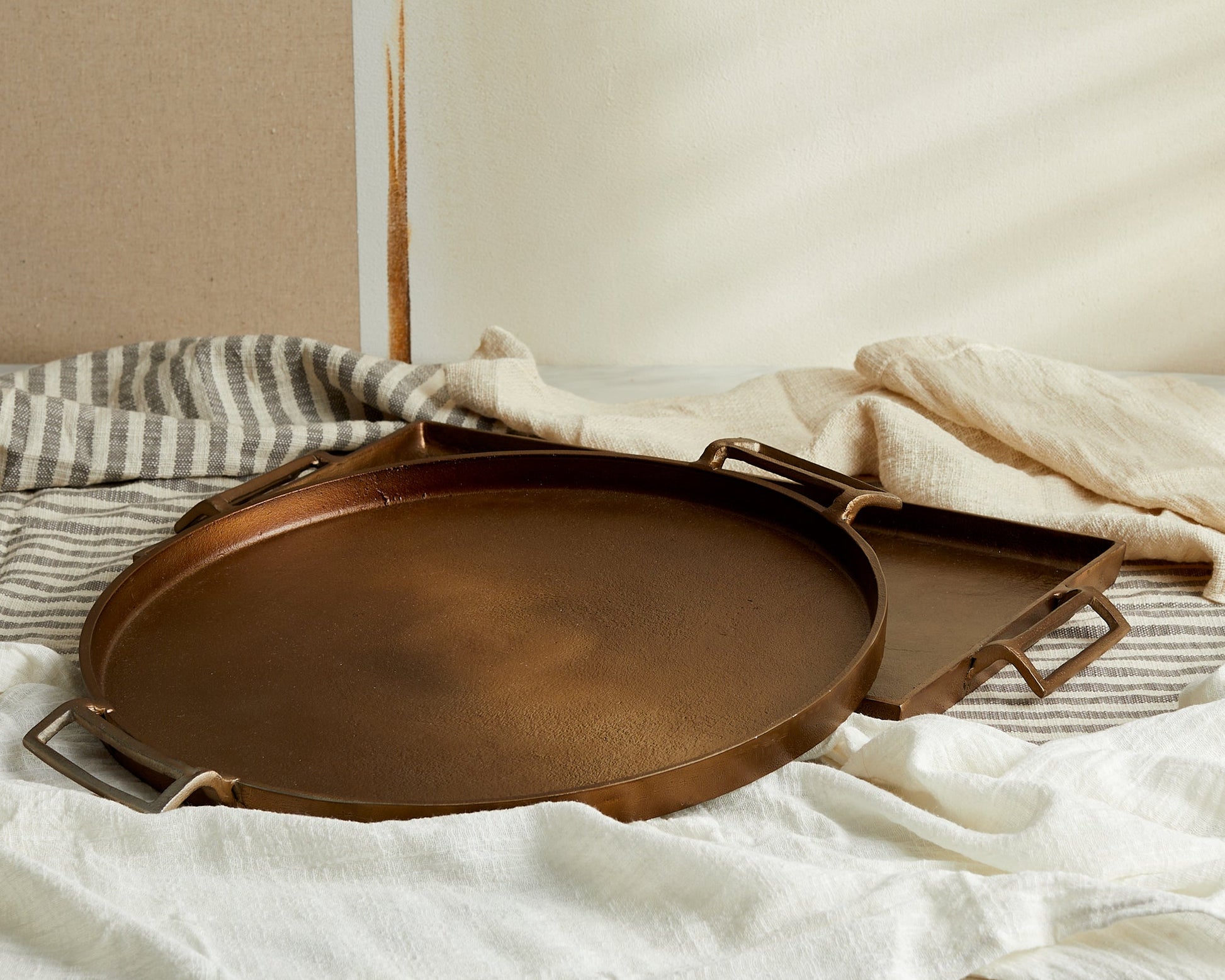 Lousine Rustic Bronze Round Serving Tray-3